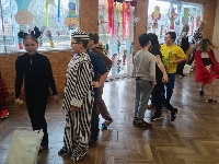 Obr�zek 24_karneval_4a5_02