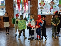 Obr�zek 24_karneval_1-3_02