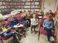 Obrzek 22_1_tr_v_knihovne_09