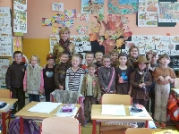 15_hnedy_den_01