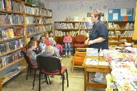 14_nav_knih_1tr_05